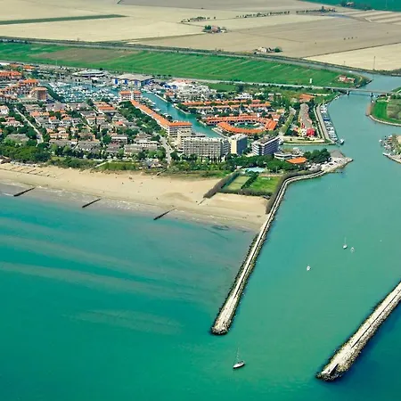 Flat For 5 With Shared Pool 180m From The Apartament Porto Santa Margherita di Caorle